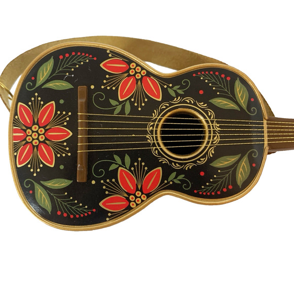 Hallmark Keepsake Ornament 2015 Guitar Muchas Felicidades Feliz Navidad Sound - Picture 3 of 9
